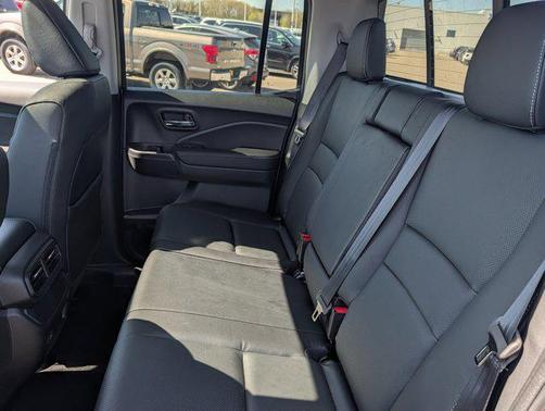 Crystal Black Pearl 2026 Honda Ridgeline RTL
