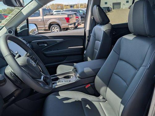 Crystal Black Pearl 2026 Honda Ridgeline RTL