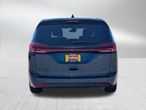 Fathom Blue Pearlcoat 2023 Chrysler Pacifica Hybrid Touring L