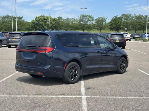 Fathom Blue Pearlcoat 2023 Chrysler Pacifica Hybrid Touring L