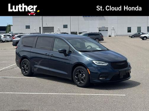 Fathom Blue Pearlcoat 2023 Chrysler Pacifica Hybrid Touring L