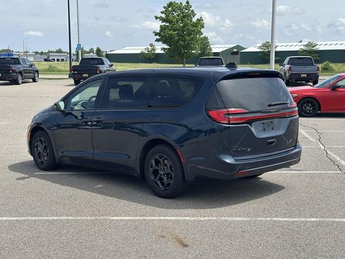Fathom Blue Pearlcoat 2023 Chrysler Pacifica Hybrid Touring L