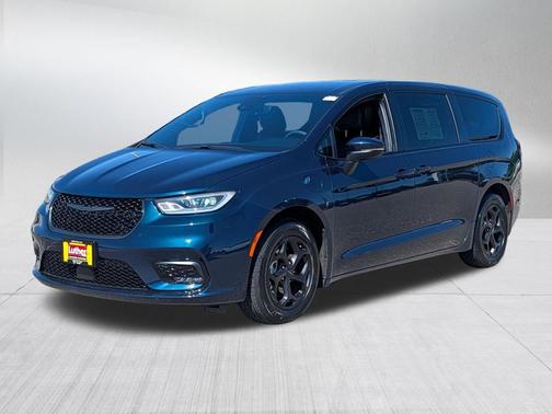 Fathom Blue Pearlcoat 2023 Chrysler Pacifica Hybrid Touring L