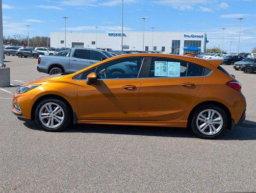Orange Burst Metallic 2017 Chevrolet Cruze LT