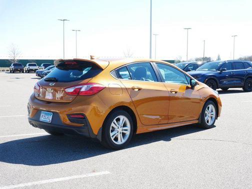 Orange Burst Metallic 2017 Chevrolet Cruze LT