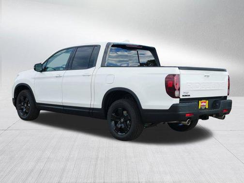 Platinum White Pearl 2026 Honda Ridgeline Black
