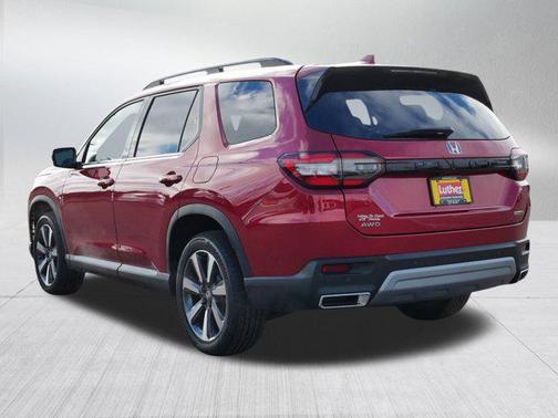 2025 Honda Pilot Touring 8-Passenger