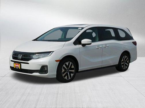 Platinum White Pearl 2026 Honda Odyssey EX-L