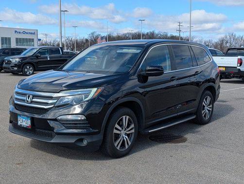 Crystal Black Pearl 2017 Honda Pilot EX-L