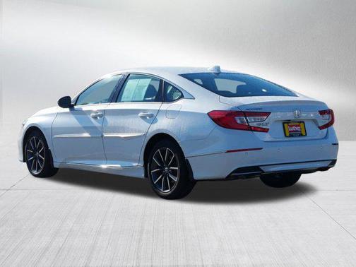 2022 Honda Accord EX-L 1.5T