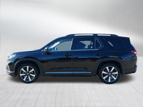 2023 Honda Pilot Touring 8-Passenger