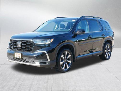 2023 Honda Pilot Touring 8-Passenger