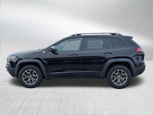 Diamond Black Crystal Pearlcoat 2020 Jeep Cherokee Trailhawk