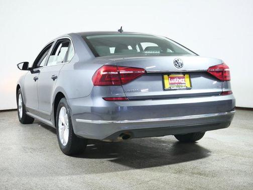 2016 Volkswagen Passat 1.8T S