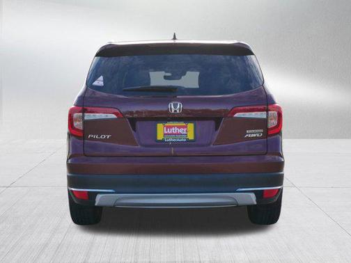 2022 Honda Pilot Touring 8-Passenger