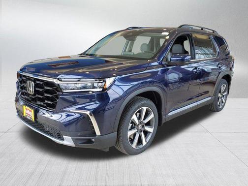2025 Honda Pilot Touring 8-Passenger