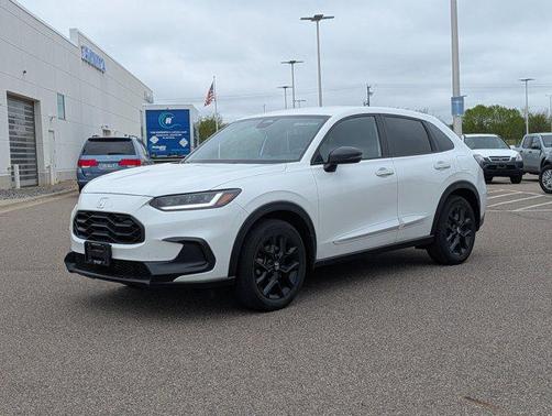 Platinum White Pearl 2024 Honda HR-V AWD Sport