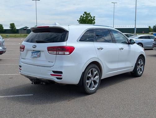 Snow White Pearl 2017 Kia Sorento SX