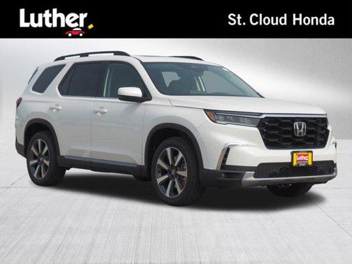 2025 Honda Pilot Touring 8-Passenger