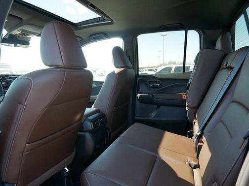Crystal Black Pearl 2026 Honda Ridgeline RTL