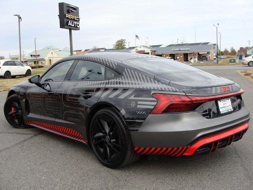 2023 Audi RS e-tron GT quattro