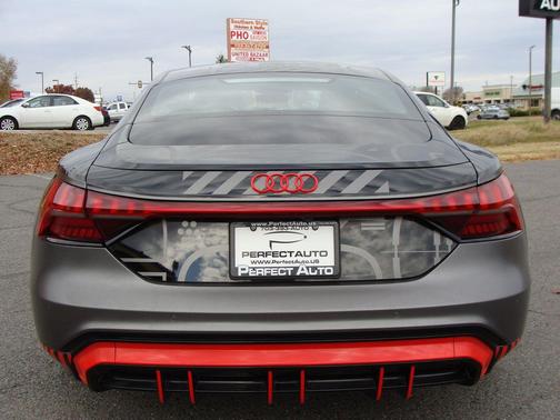 2023 Audi RS e-tron GT quattro