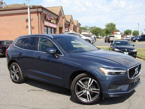 Denim Blue Metallic 2021 Volvo XC60 T5 Momentum