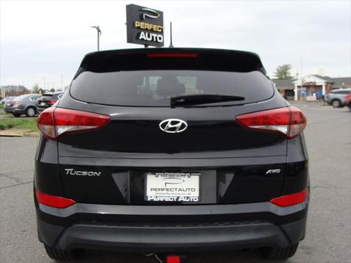 2018 Hyundai TUCSON SE