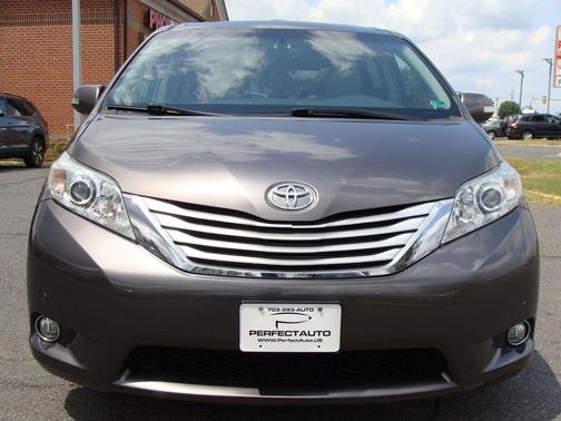 2013 Toyota Sienna XLE