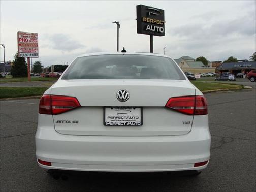 2015 Volkswagen Jetta Auto SE w/Connectivity