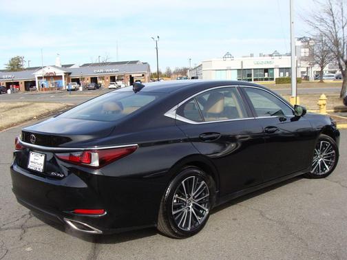 2024 Lexus ES 350 Base