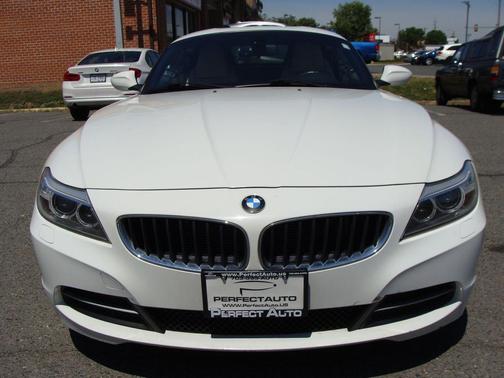 Alpine White 2016 BMW Z4 sDrive28i