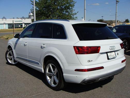 2019 Audi Q7 55 Prestige