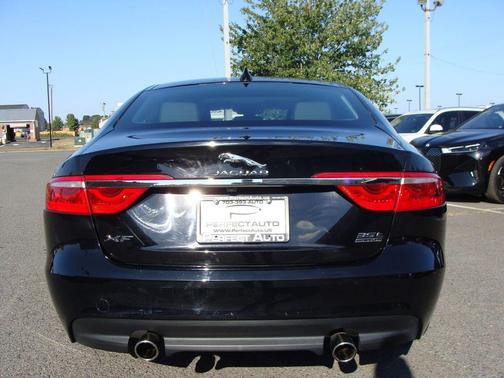 2017 Jaguar XF 35t Premium