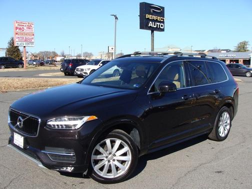 2016 Volvo XC90 T6 Momentum