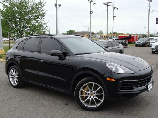 Black 2021 Porsche Cayenne Cayenne