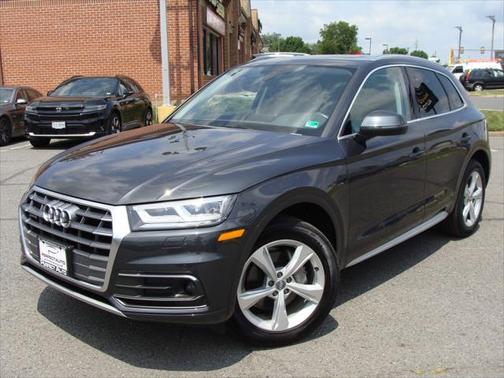 2020 Audi Q5 45 Premium Plus