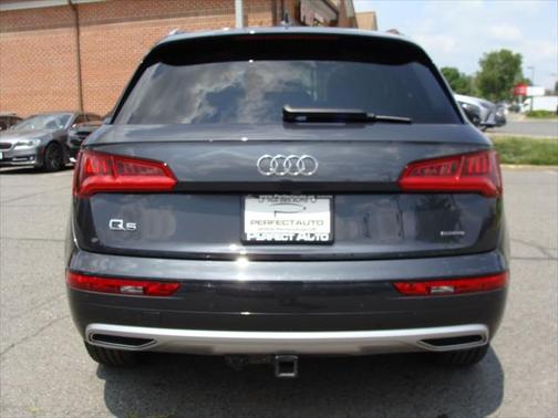 2020 Audi Q5 45 Premium Plus
