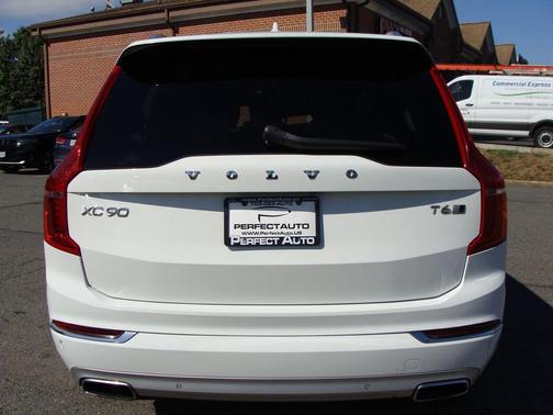 2019 Volvo XC90 T6 Inscription