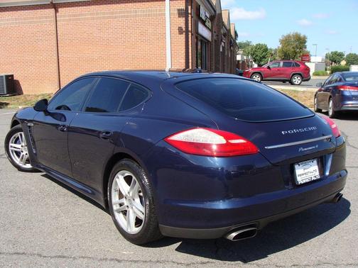 2011 Porsche Panamera 4