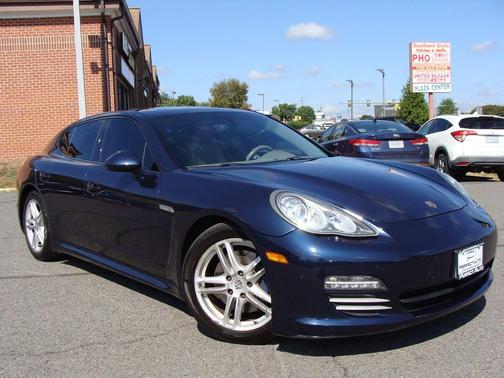 2011 Porsche Panamera 4