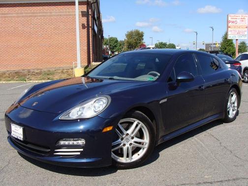 2011 Porsche Panamera 4