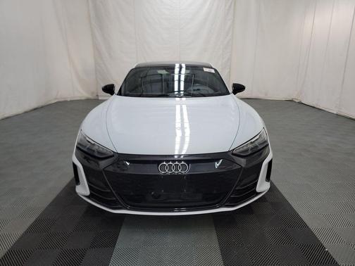 2022 Audi e-tron GT Prestige