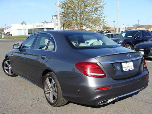 2017 Mercedes-Benz E-Class 4MATIC