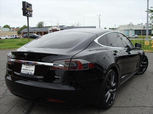 2017 Tesla Model S 75D