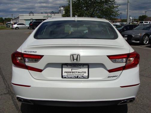 Platinum White Pearl 2019 Honda Accord Sport