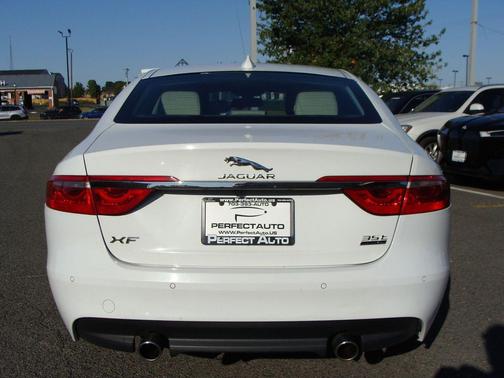 2017 Jaguar XF 35t Prestige