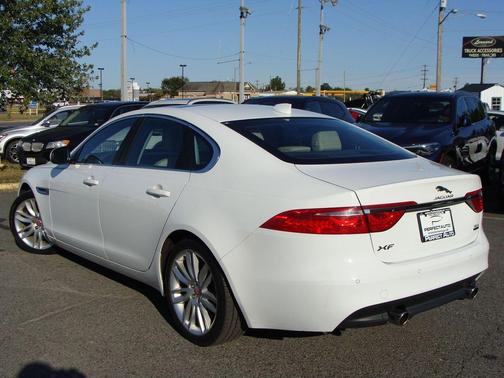2017 Jaguar XF 35t Prestige
