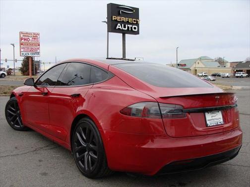 2022 Tesla Model S Plaid