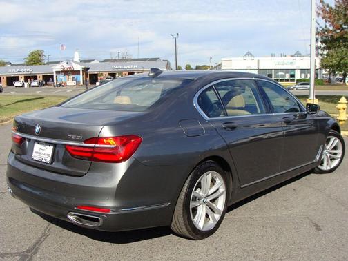 2017 BMW 750 i xDrive